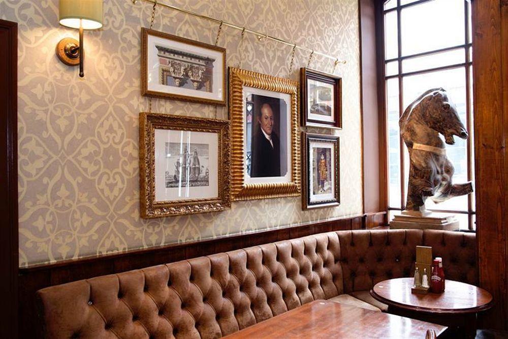 The Wellington 3* Londra