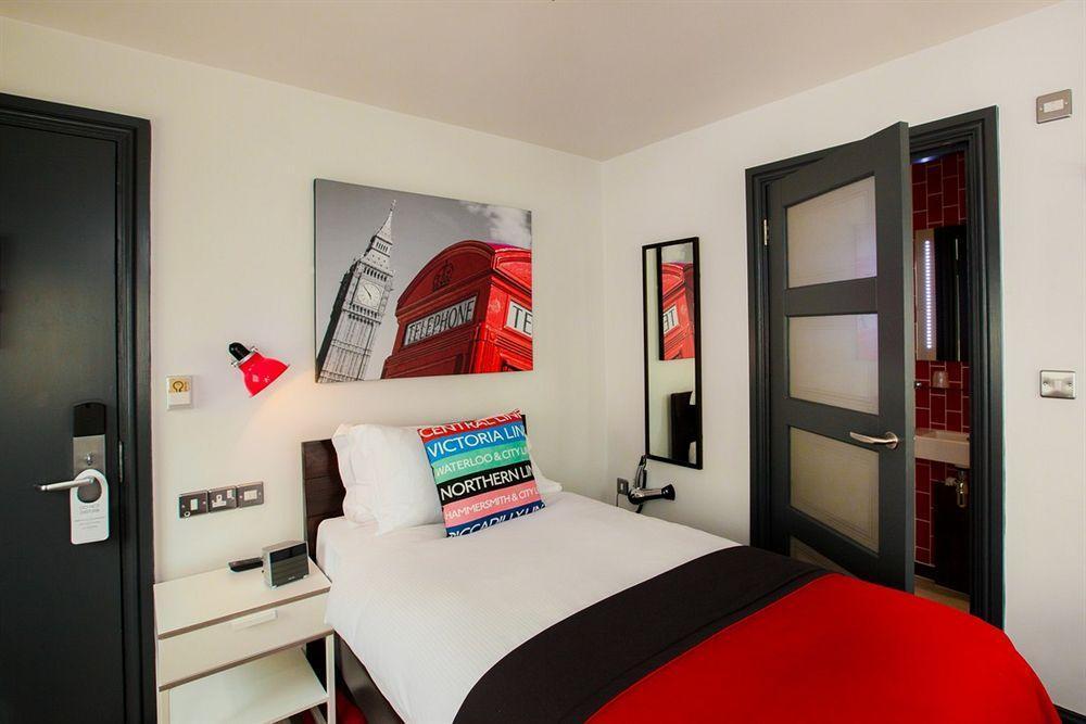 The Wellington 3* Londra
