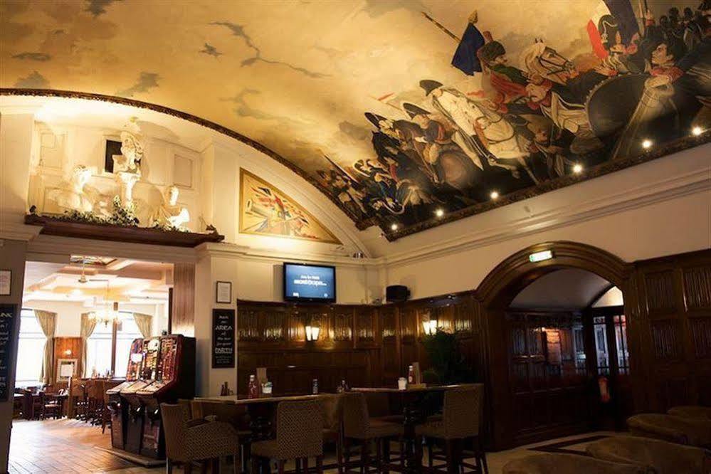 The Wellington 3* Londra