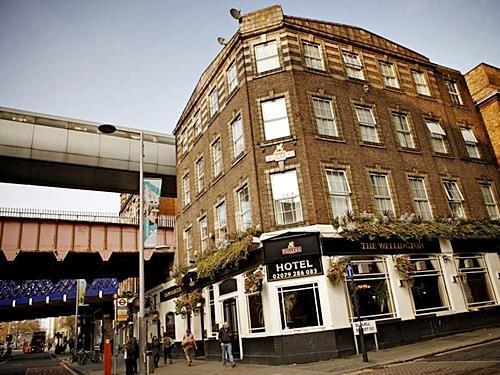 The Wellington 3* Londra